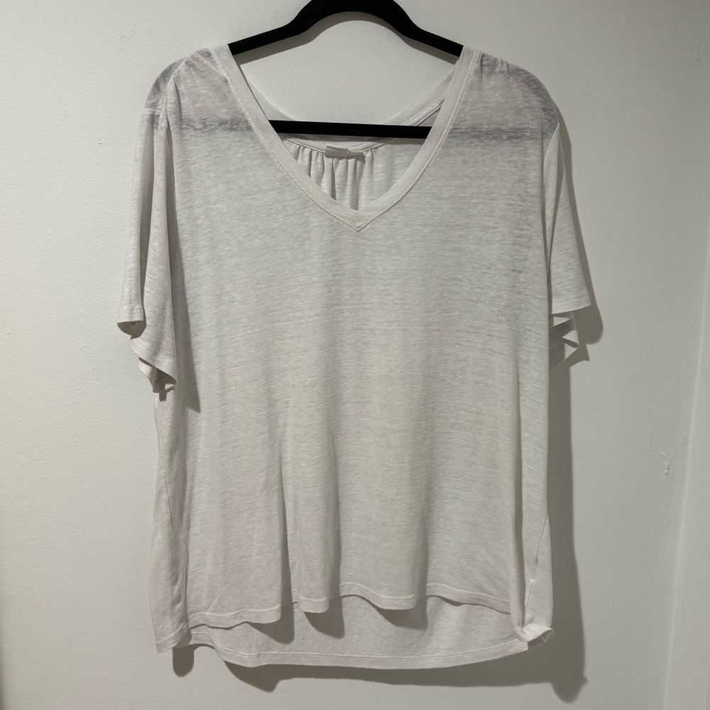 Gap White Linen V-Neck Tee
